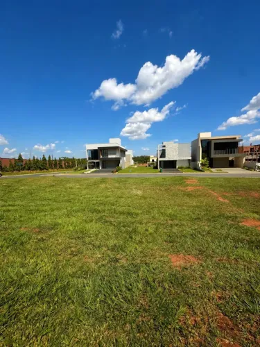 JARDINS CAPRI  LOTE COM ÓTIMO CUSTO-BENEFÍCIO E LOCALIZAÇÃO PRIVILEGIADA 286m² POR R$ 250 