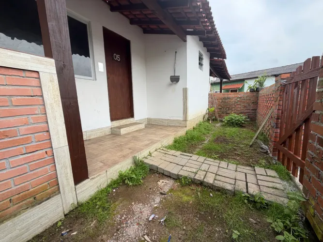 Casa Geminada em Vila no bairro do Ratones - Florianópolis