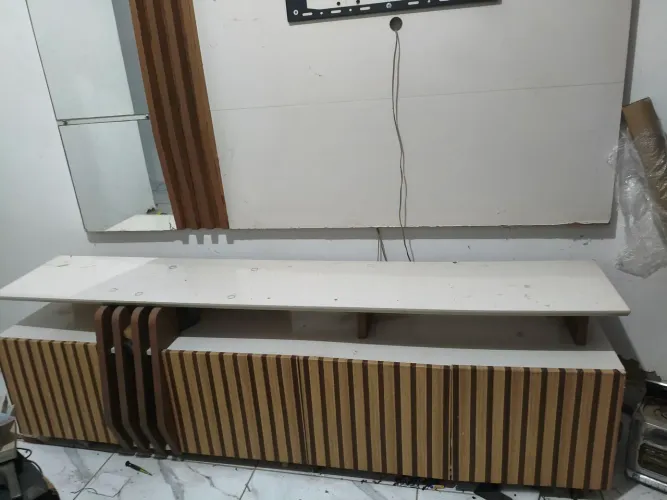 Painel home+rack grande conservado com espelho