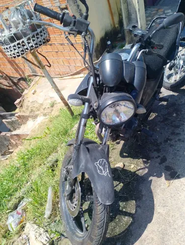 Vendo essa moto toda ok no ponto de transferi