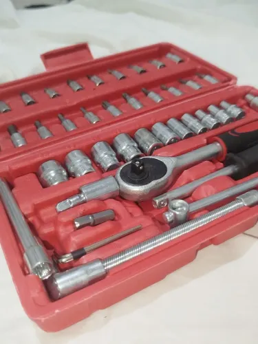 Jogo Kit De Ferramentas Maleta Com 46 Peças Chave Catraca E Soquetes
