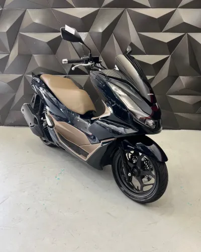 PCX 160 DLX