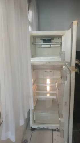 refrigerador Brastemp Clean Frost Free 336 Litros (Modelo: BRM34ABANA)