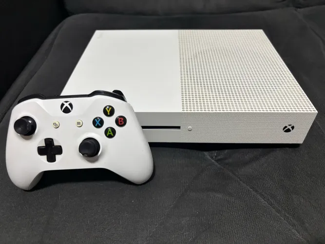 Xbox ONE S 1TB