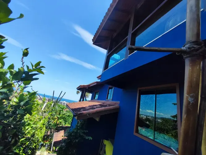 Oportunidade exclusiva em Costazul: duas casas de alto padrão com vista para o mar em Rio 