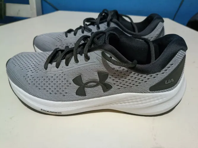 Tênis Under Armour N.36 