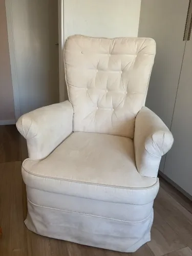 Poltrona de amamentação 