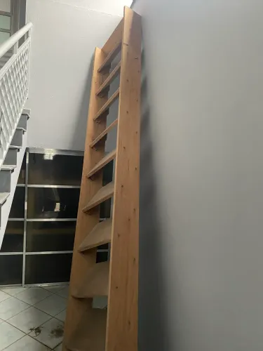 Escada madeira de qualidade