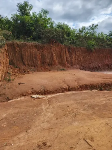 INVISTA NO SEU FUTURO: Terreno Perfeito para Seu Projeto dos Sonhos!