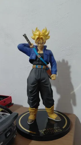 Action Figure Dragon Ball Z - Trunks Super Saiyan Figuarts Zero EX Bandai (Original)