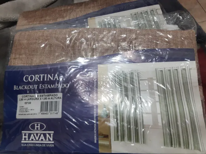 Cortina blecaute 