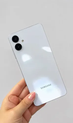 Vendo celular excelente novinho