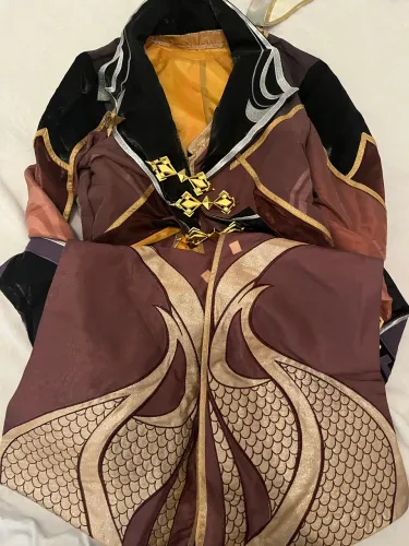 Cosplay Zhongli Genshin Impact 
