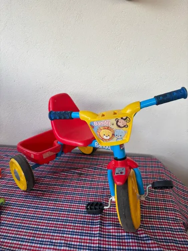 Vendo triciclo infantil 
