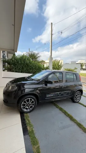 Fiat Uno Sporting 1.4 EVO Fire Flex 8V 4P 2012