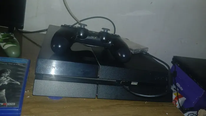 PS4 FAT DESBLOQUEADO 500GB + HD EXTERNO 500GB|VÁRIOS JOGOS +1 CINTROLE ORIGINAL|COMPLETO!!