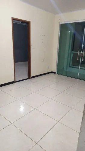 Alugo casa no João Alves