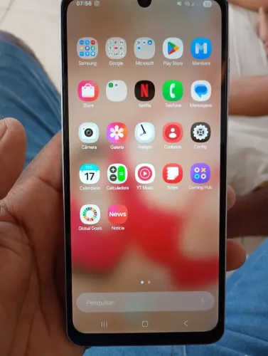 Celular Samsung A06 semi-novo 