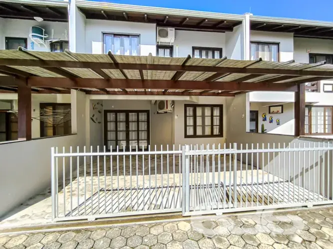 Casa | Balneário Barra do Sul | Centro