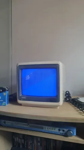 TV semp 10mpolegadas RF com controle