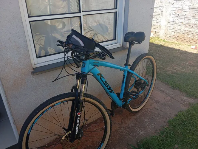 Bicicleta aro 29 com freio a óleo