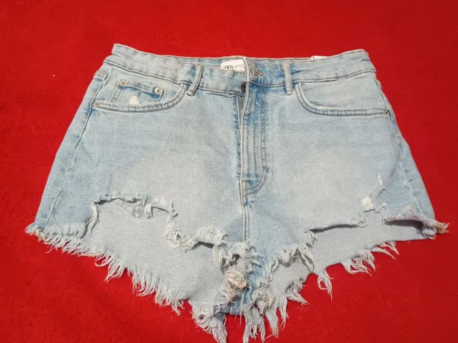 Short jeans Zara