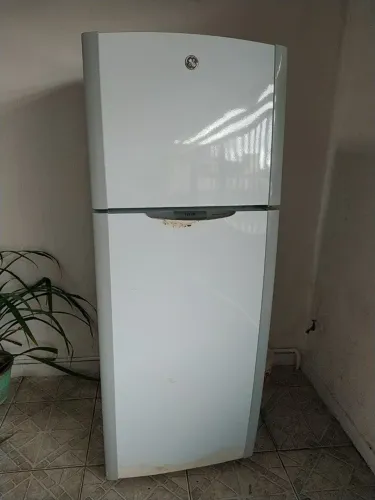 Geladeira Smart Fresh GE 380L