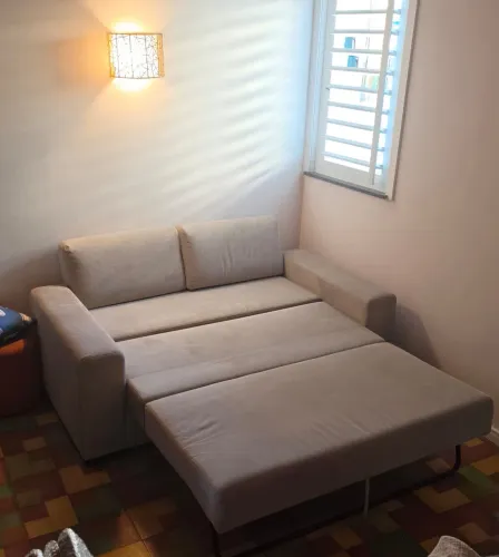 SOFÁ CAMA POUCO USADO! DE QUALIDADE