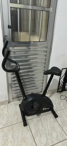 Bicicleta ergométrica usada 