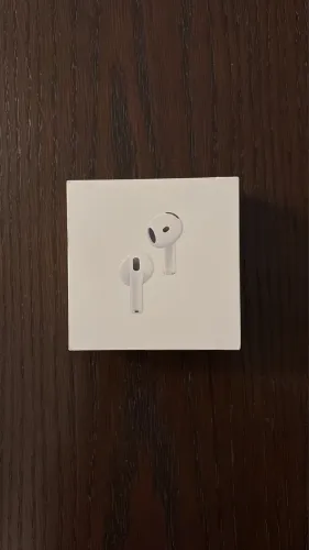 Apple AirPods 4 - LACRADO