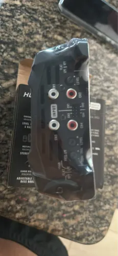 Amplificador stetsom HL400.4 na caixa