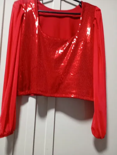 Blusa tule e lantejoulas