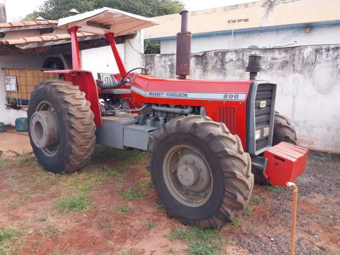 TRATOR AGRÍCOLA MASSEY FERGUSON 296 4X4