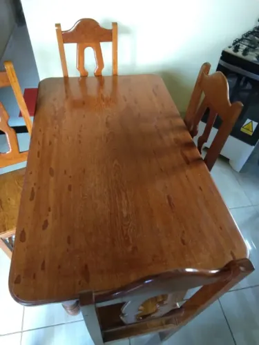 Vendo jogo de mesa de anjelim