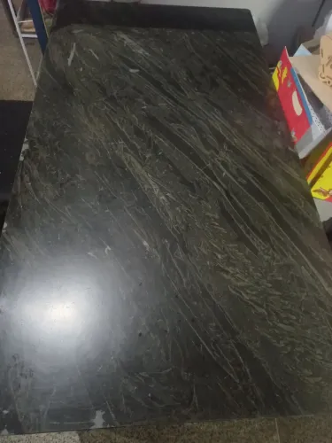 Mesa de mármore somente a mesa, suporta 6 cadeira