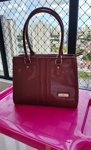 Bolsa envernizada