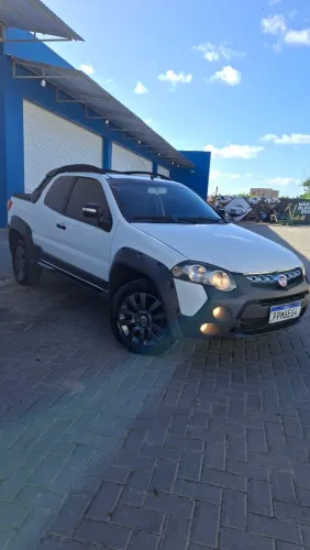 Fiat Strada Adventure1.8/ 1.8 Locker Flex CD 2016