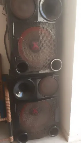 Caixas de som LG