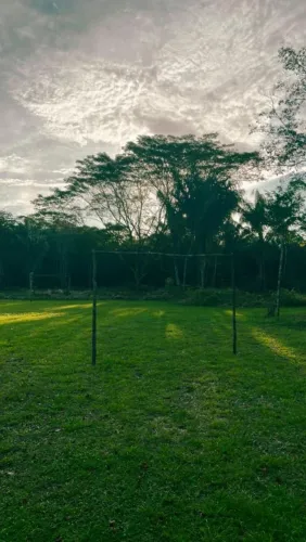 VENDE-SE ESSA CHÁCARA ANTES DA CIDADE DE VIGIA, RAMAL CURUÇAZINHO 2 KM da PA