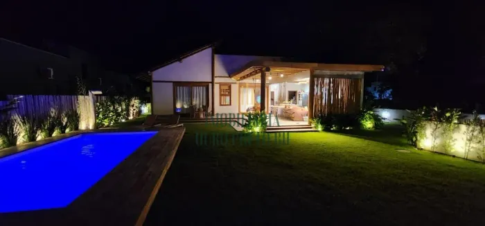Casa com 4 quartos á venda em Balneário Praia de Guaratiba - Prado | BA