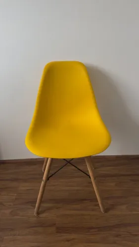 2x Cadeiras Charles Eames Wood Amarela