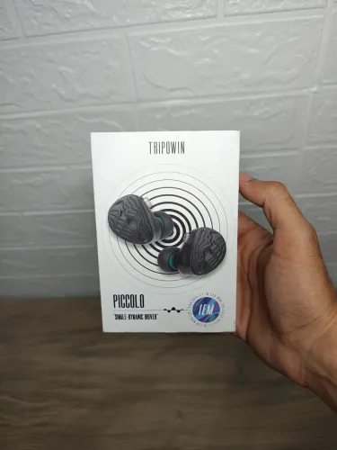 Fone Tripowin Piccolo completo na caixa