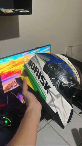 Capacete norisk Brasil