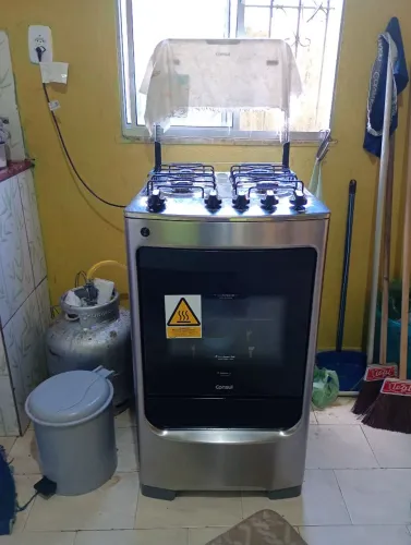 Vende-se fogão, dois meses de uso