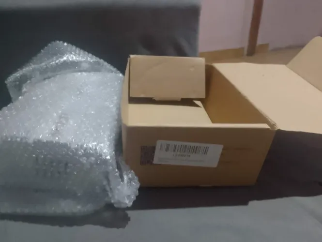 Vendo um amplificador de sinal de TV 220v/110v