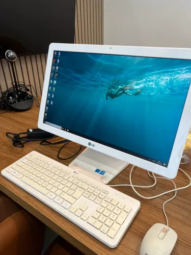 Vendo Computador LG em ótimo estado