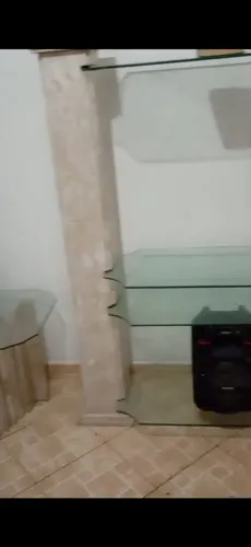 Estante de mármore c 2 mesas