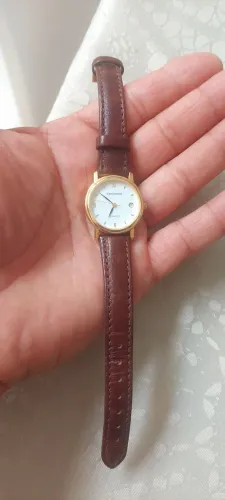 Relogio feminino ótimo estado