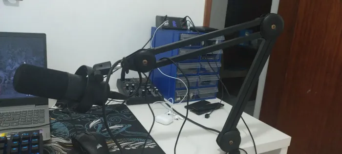 Microfone Fifine + Cabo XLR Ugreen e Braço articulado