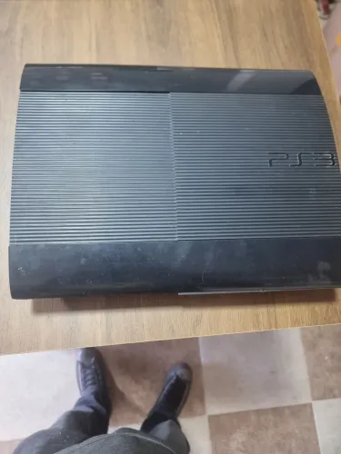 PLAYSTATION 3 SUPER SLIM